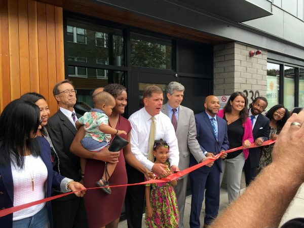 Utile and VietAID celebrate ribbon cutting of Upper Washington Street Housing
