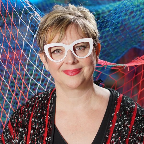 Renowned artist, sculptor, and designer Janet Echelman visits Utile