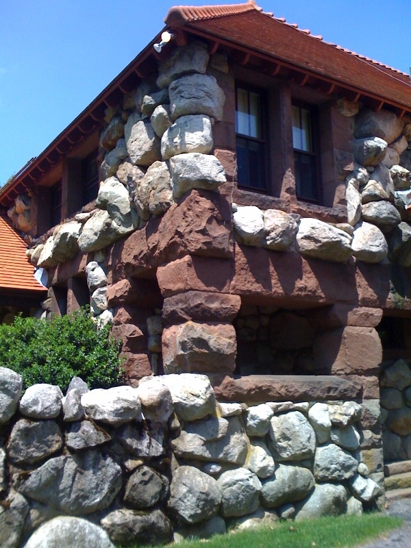 Ames_gatehouse_1